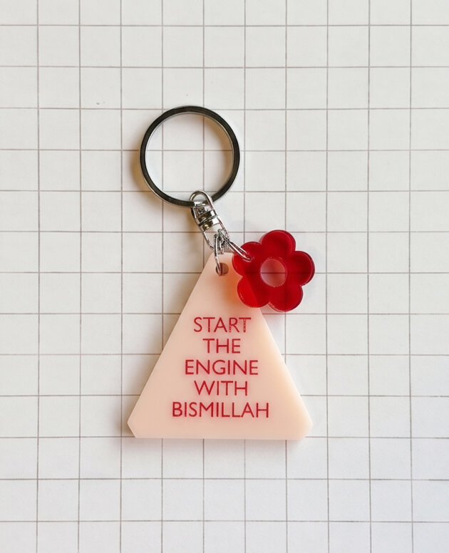 Start The Engine with Bismillah Gantungan Kunci Islami Segitiga Bahan Akrilik Pink