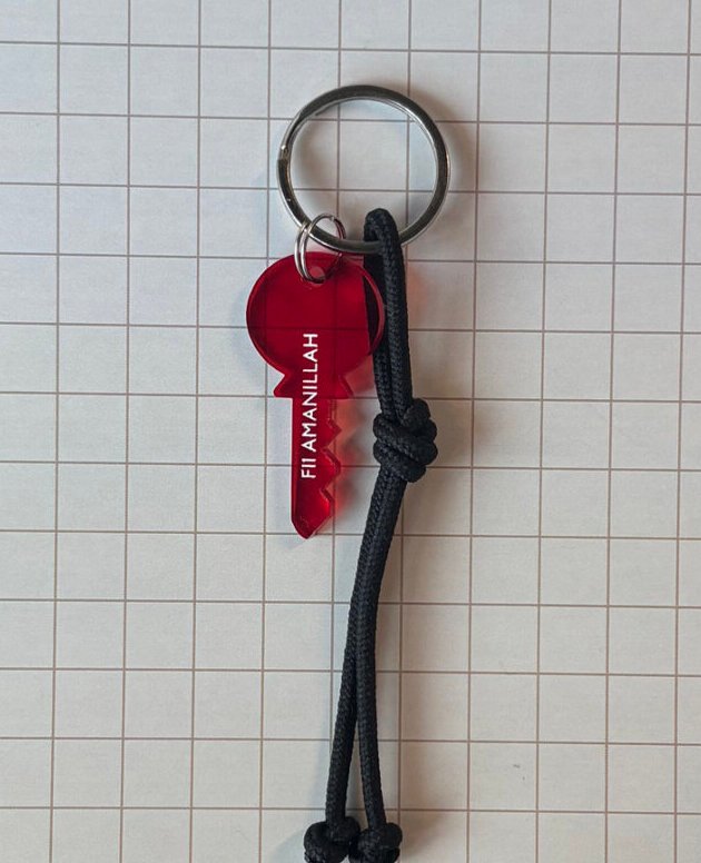 Fii Amanillah Gantungan Kunci Charm Keychain Islami Bentuk Kunci Bahan Akrilik Transparan